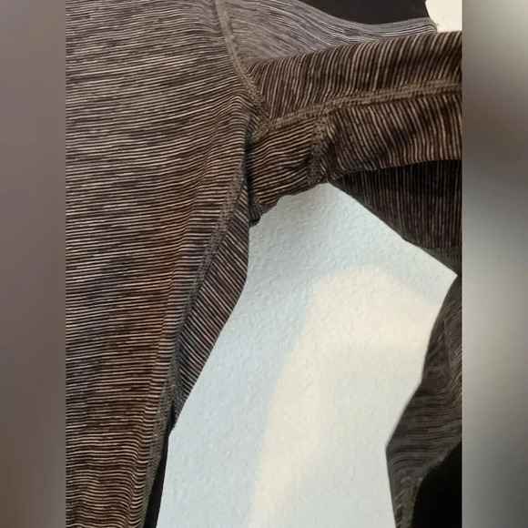 Lululemon run inspire crop black and gray size 4 - Picture 7 of 10